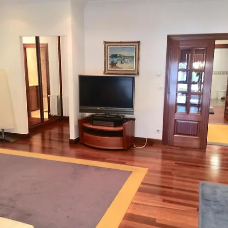 Διαμέρισμα Piso Muy Centrico, Bien Equipado Con Parking. Μπιλμπάο